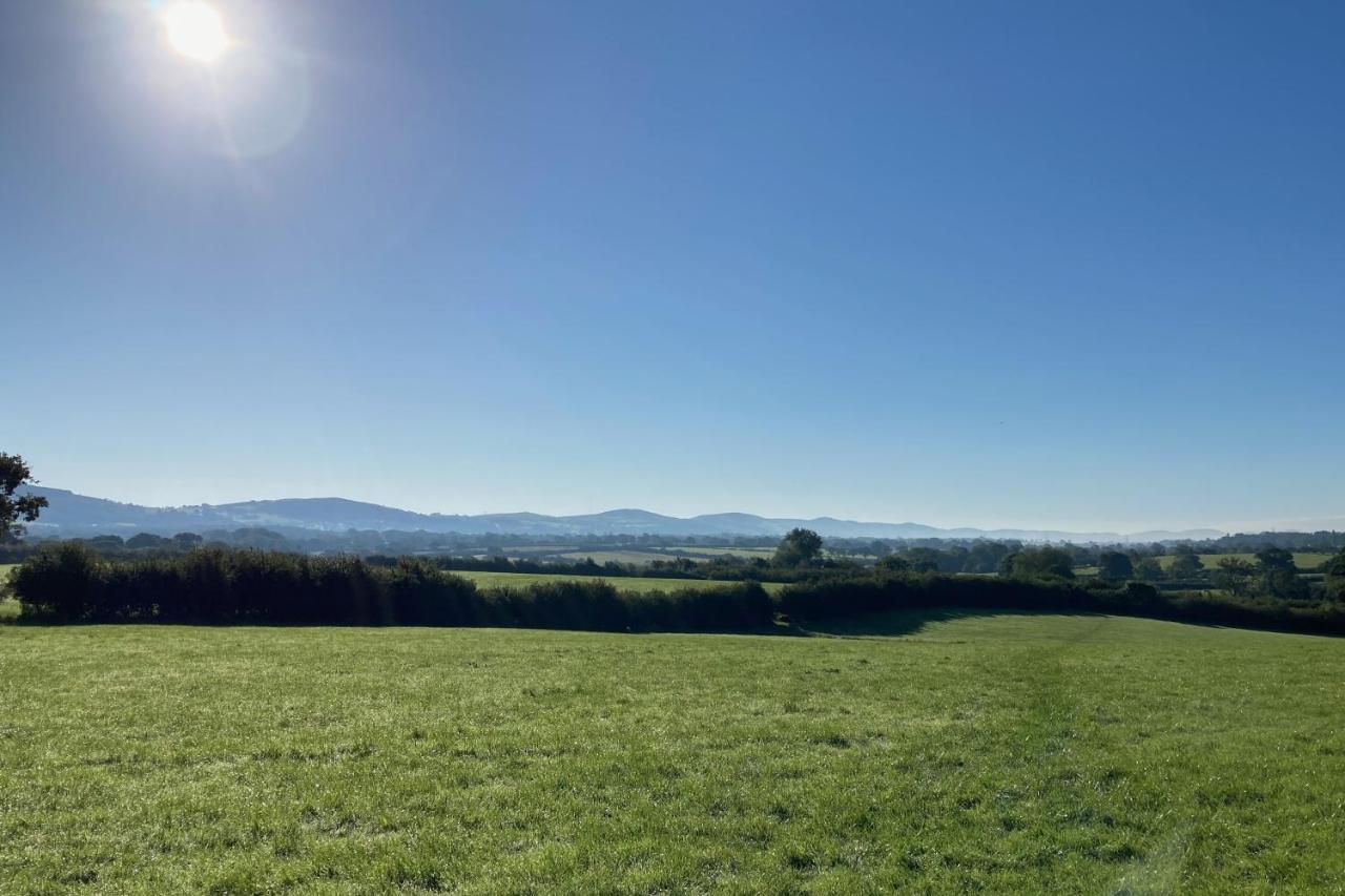 Abbey Farm Luxury Glamping 호텔 라들런 외부 사진