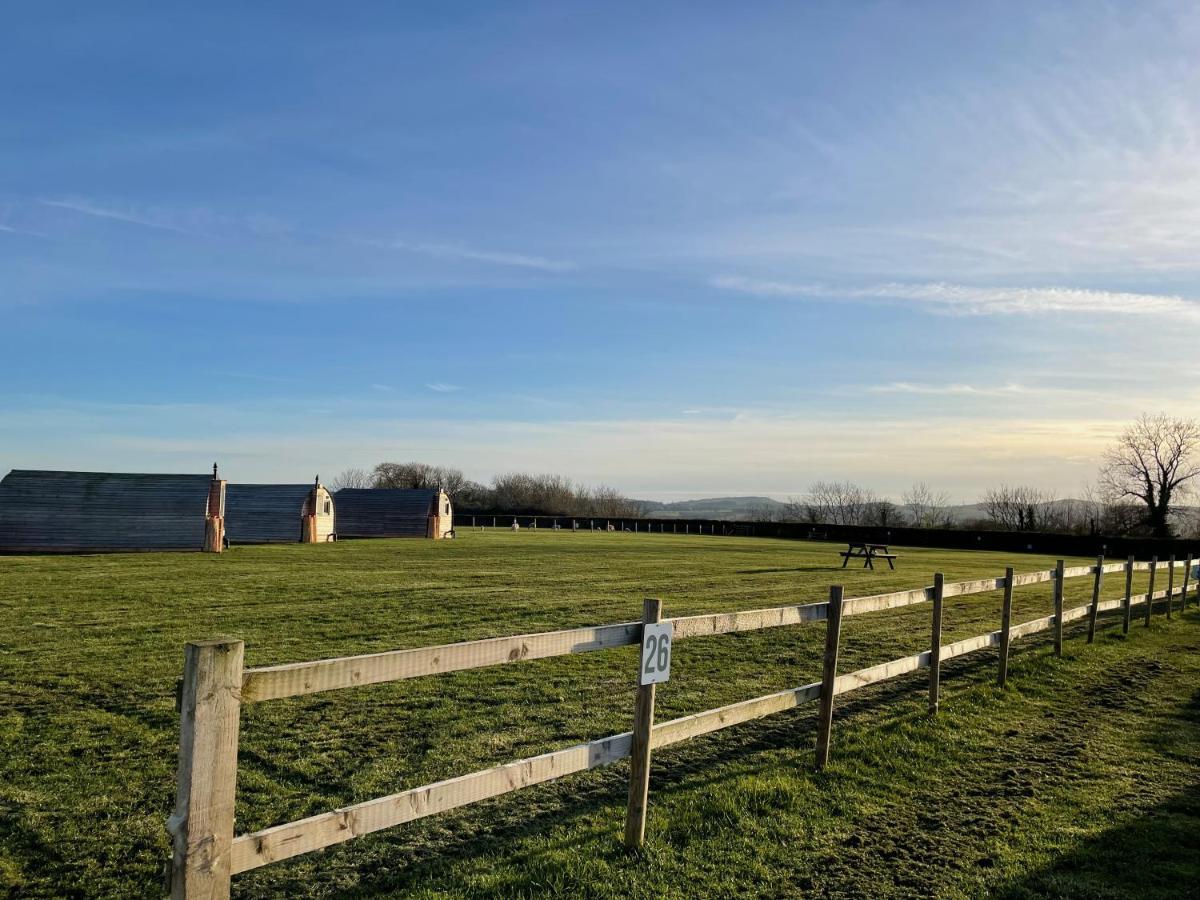 Abbey Farm Luxury Glamping 호텔 라들런 외부 사진