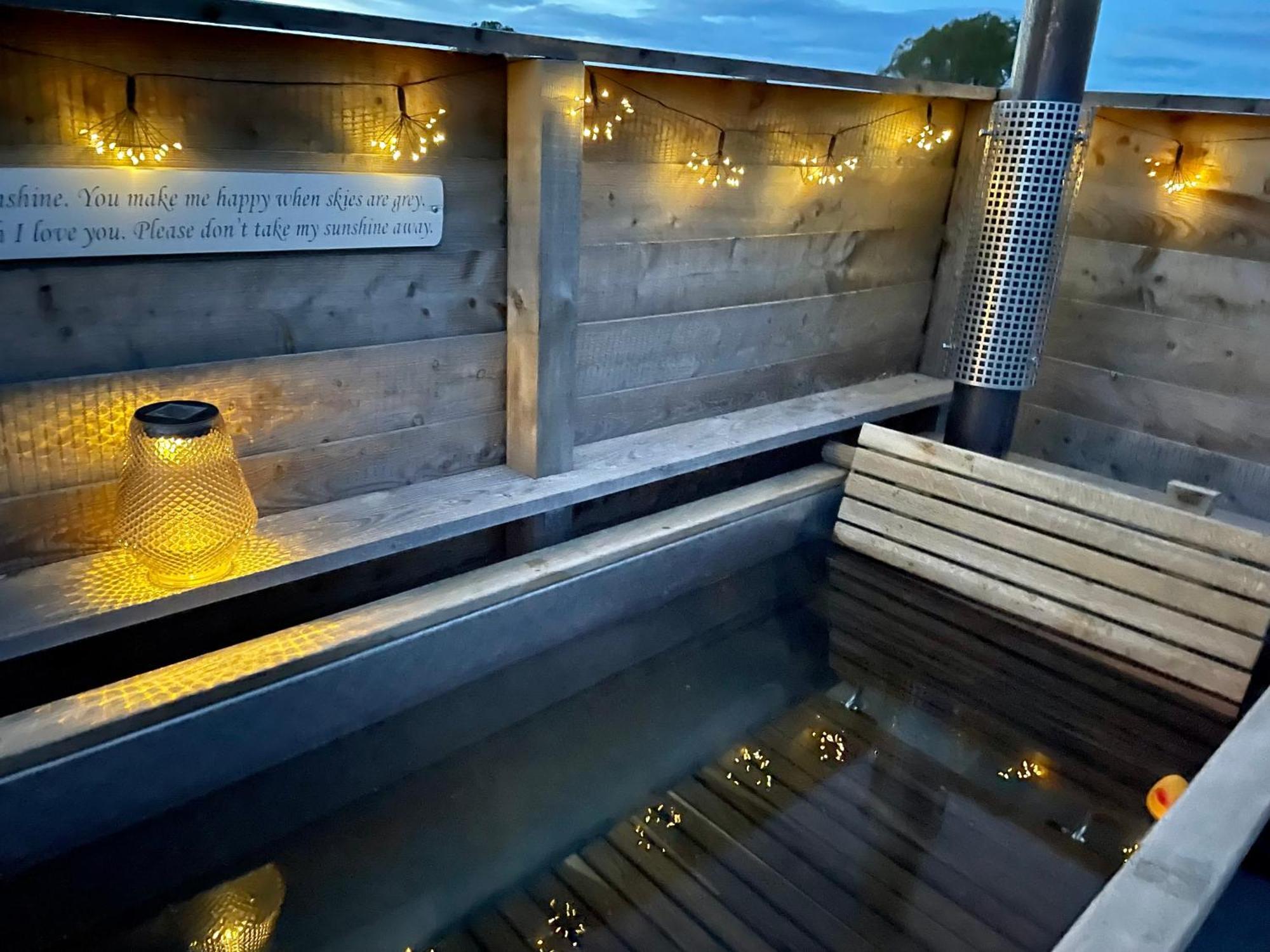Abbey Farm Luxury Glamping 호텔 라들런 외부 사진