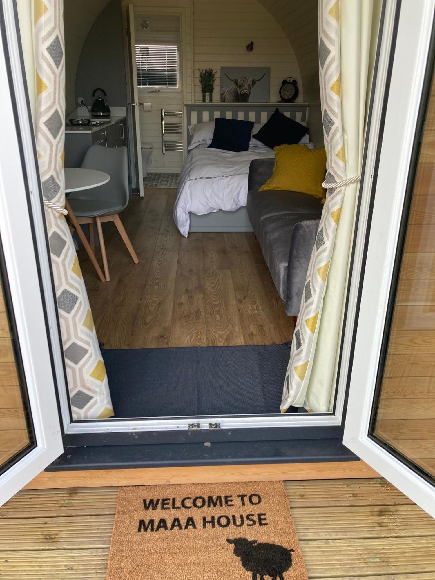 Abbey Farm Luxury Glamping 호텔 라들런 외부 사진