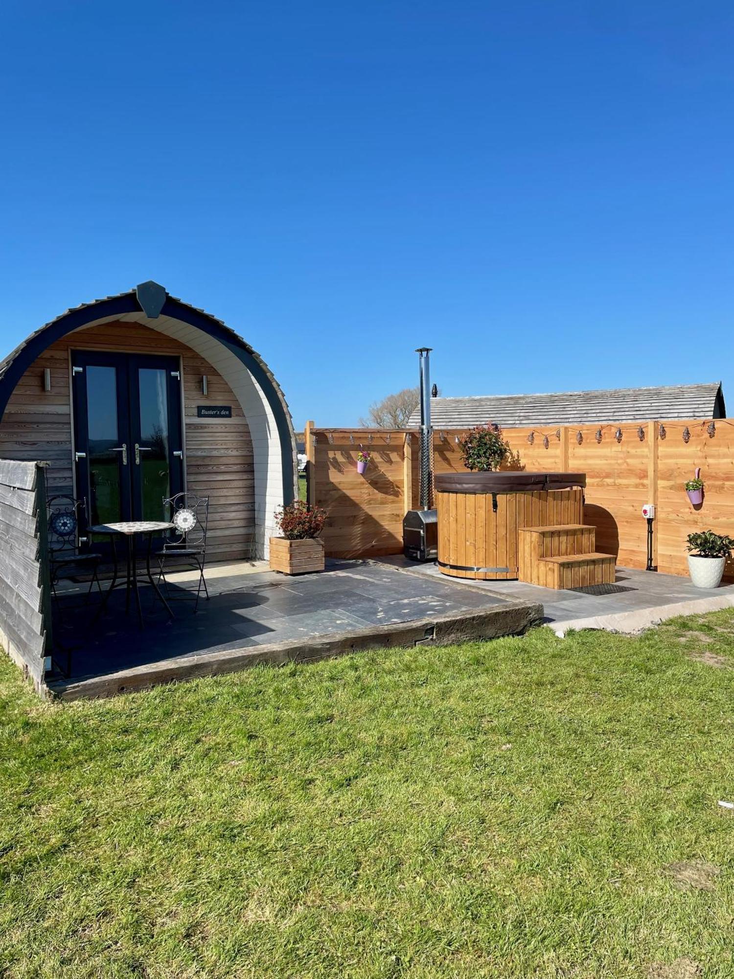 Abbey Farm Luxury Glamping 호텔 라들런 외부 사진